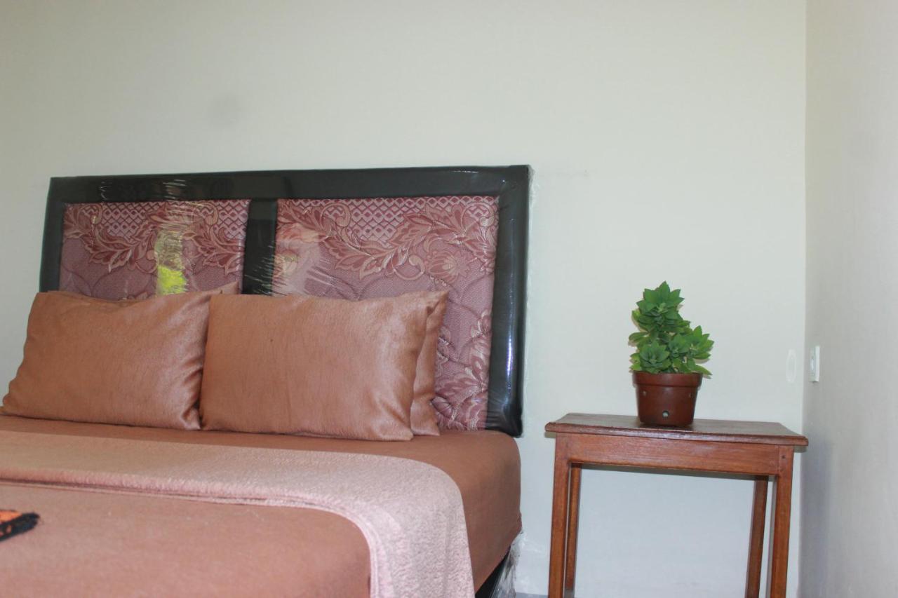 Herry Homestay Kuta  エクステリア 写真