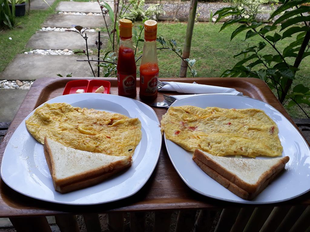 Herry Homestay Kuta  エクステリア 写真