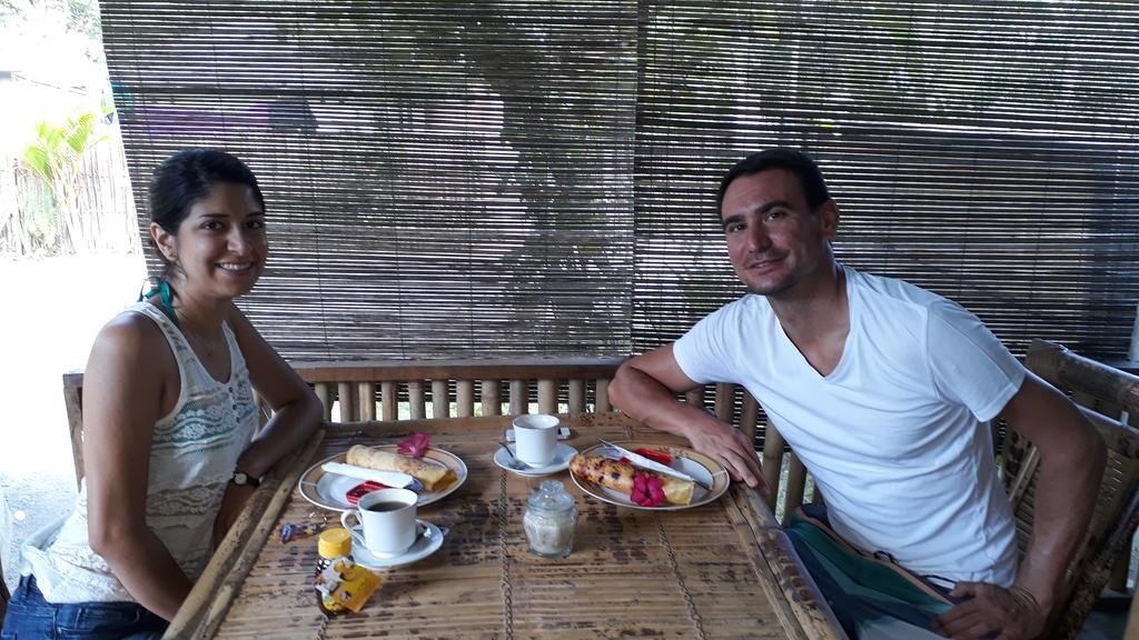Herry Homestay Kuta  エクステリア 写真